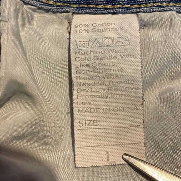 Kids Light Wash Denim w/ Bleached Hearts Design Wide Leg, size L - Picture 9 of 10